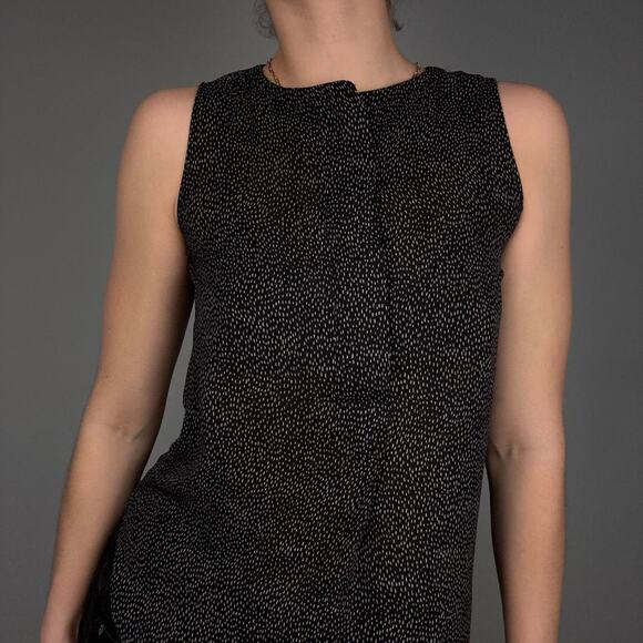 Loft Black tan dotted patterned sleeveless blouse Henley button up - size XXSP - Picture 4 of 8